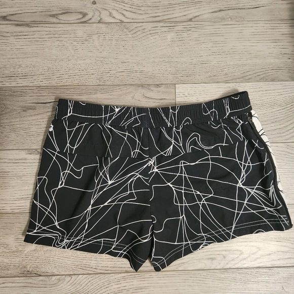Fabletics athletic shorts. Black and White design. Size: Small. - Picture 3 of 6